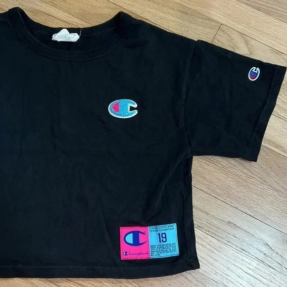 Champion Reverse Weave Black Cropped Tee Size Small - Picture 1 of 4